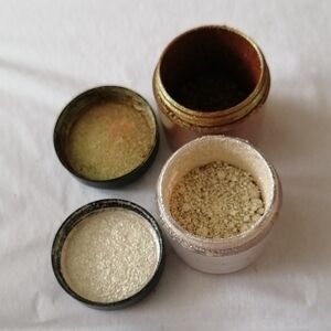 Shimmering Loose Powder Set